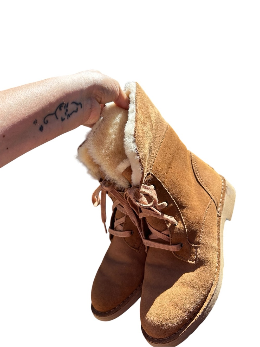 UGG WEYLYN LACE CHESTNUT SHEARLING CUFF BOOTS US 9